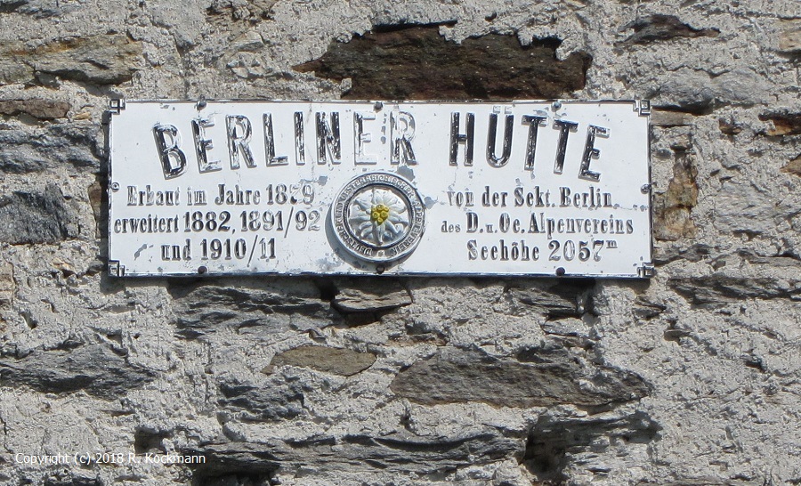 Das alte Httenschild der Berliner Htte