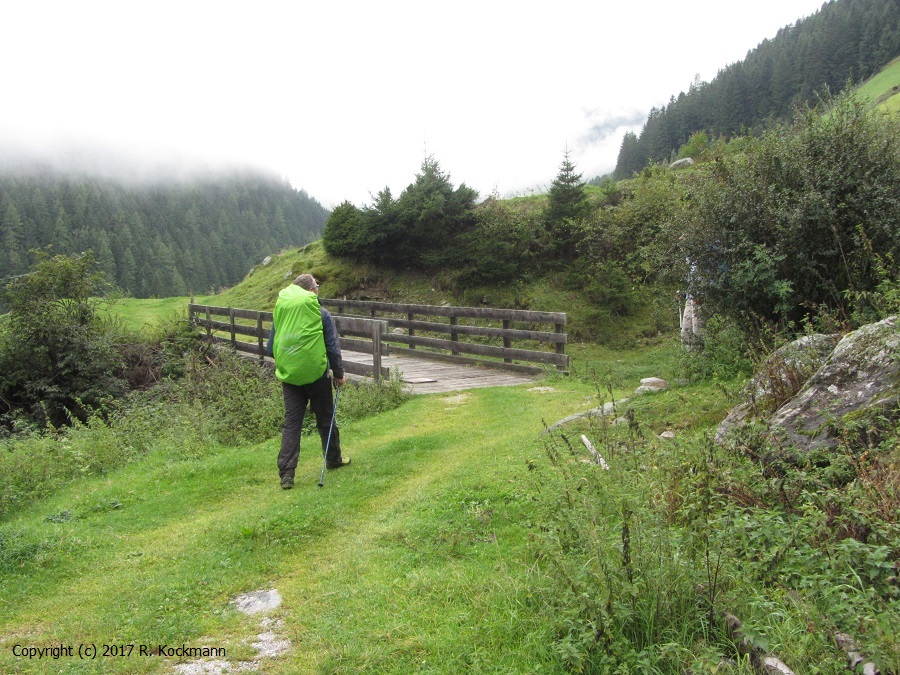Es geht durchs Tal in Richtung Oberiss