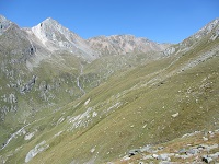 Oben links die Zopetscharte, in der Bildmitte die Eisseehütte
