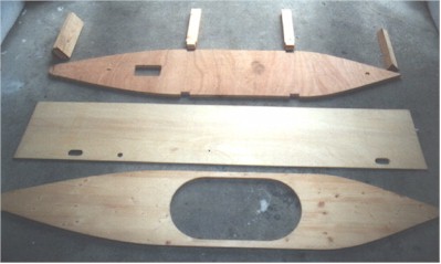Der Holzbausatz mittlerer Gre